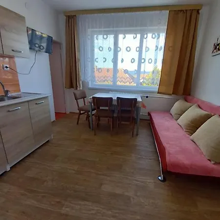 Apartmanovy Dom Grand Homestay szállás Štúrovo