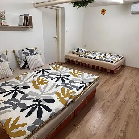 בית אירוח Apartmanovy Dom Grand