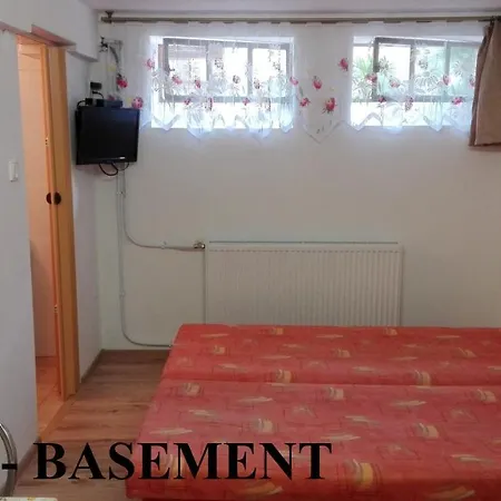 בית אירוח Apartmanovy Dom Grand *